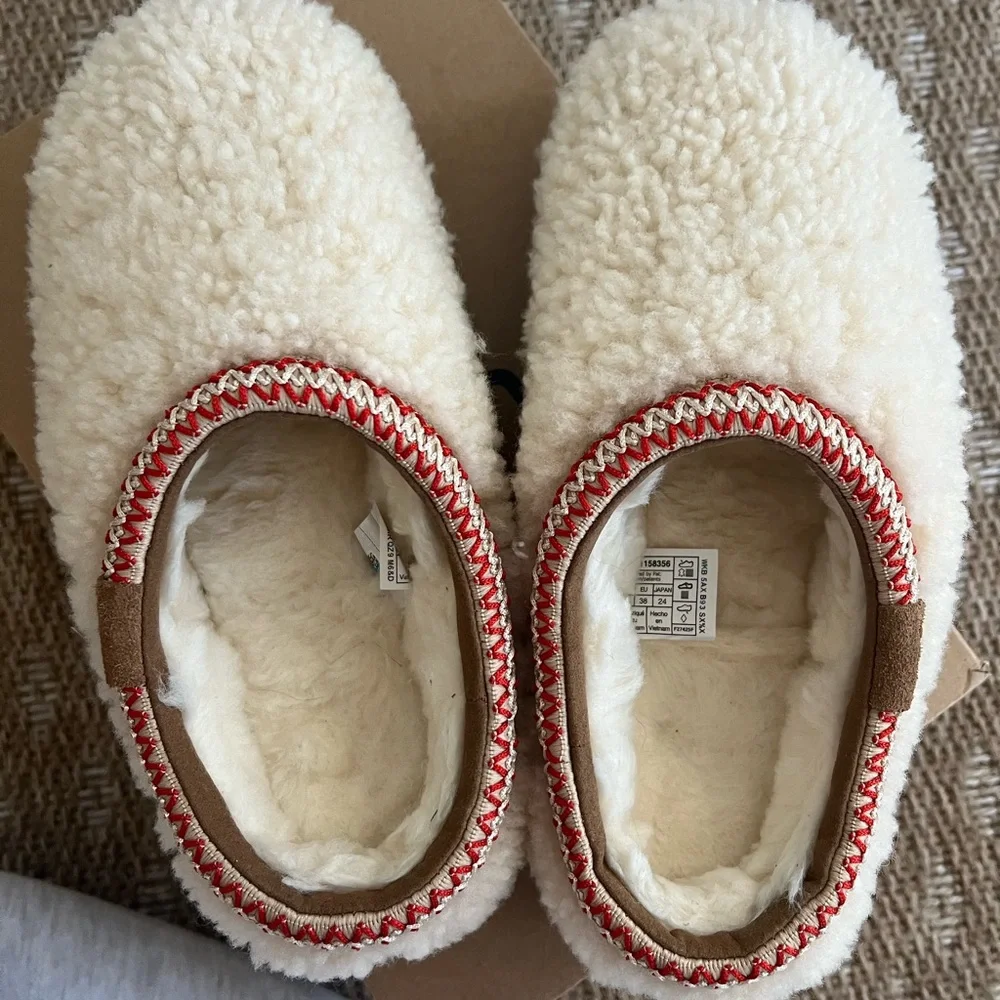 UGG Cream and Red Tasman Maxi Curly Slippers - Picture 4 of 5